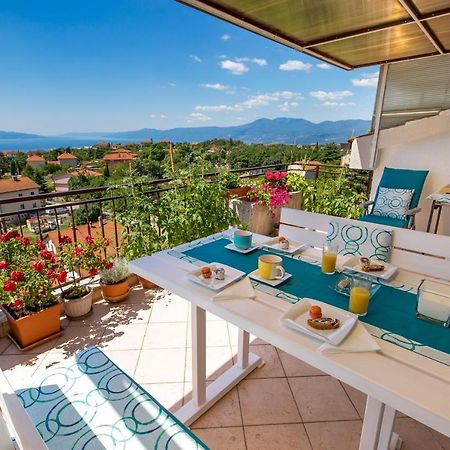 Apartment Magda With A Parking Space And Sea View Rijeka Exteriör bild