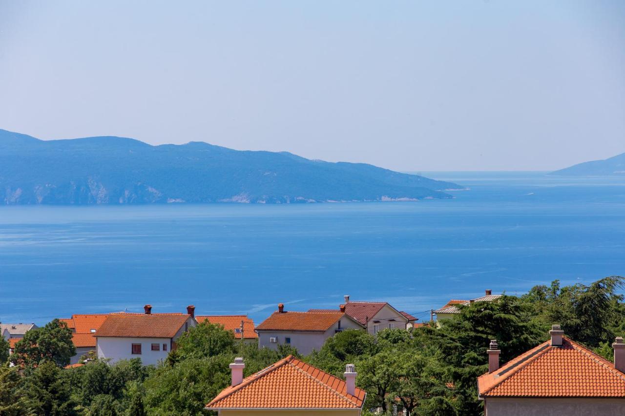 Apartment Magda With A Parking Space And Sea View Rijeka Exteriör bild